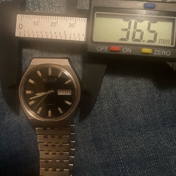 Citizen Vintage 8200 21J AUTOMATIC Men's Watch 1981 Day/Date Japan RUNS AWESOME - Picture 8 of 12